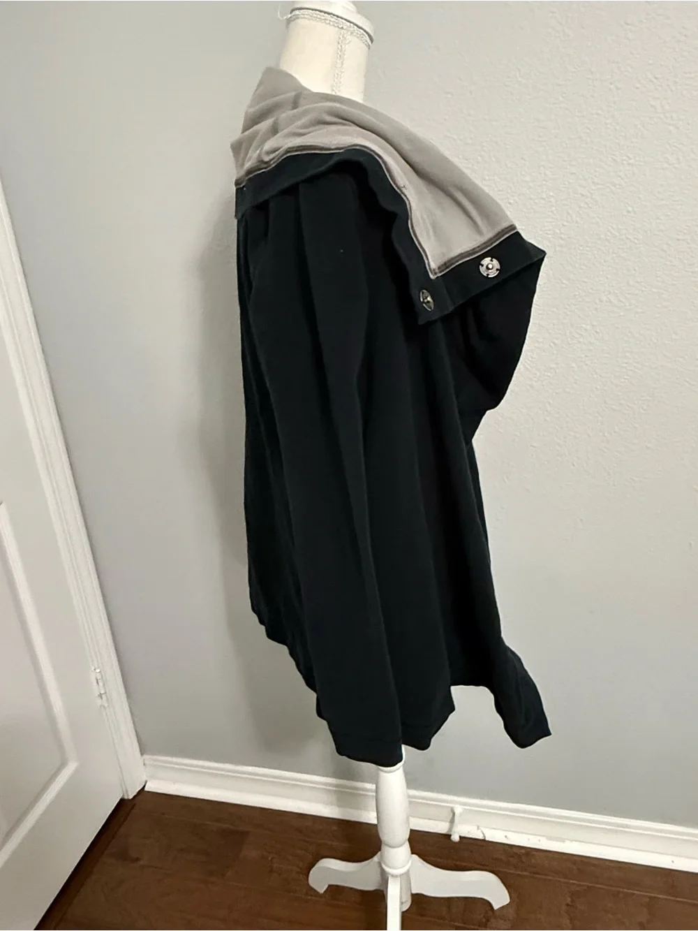 Lululemon Savasana Wrap Cardigan Black Grey‎ Hooded Snap Jacket Size 6